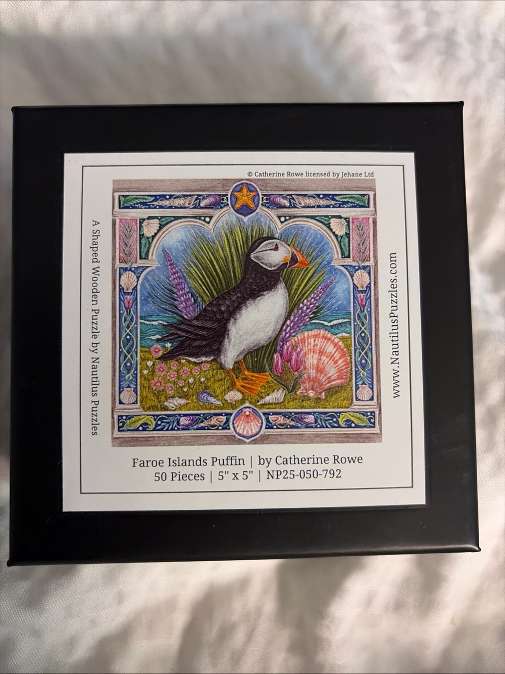 Nautilus wooden puzzles Faroe Islands Puffin Wooden 50 pieces Puzzle - Black Box